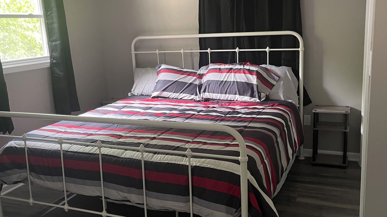 Photo of Bedroom in Elgin