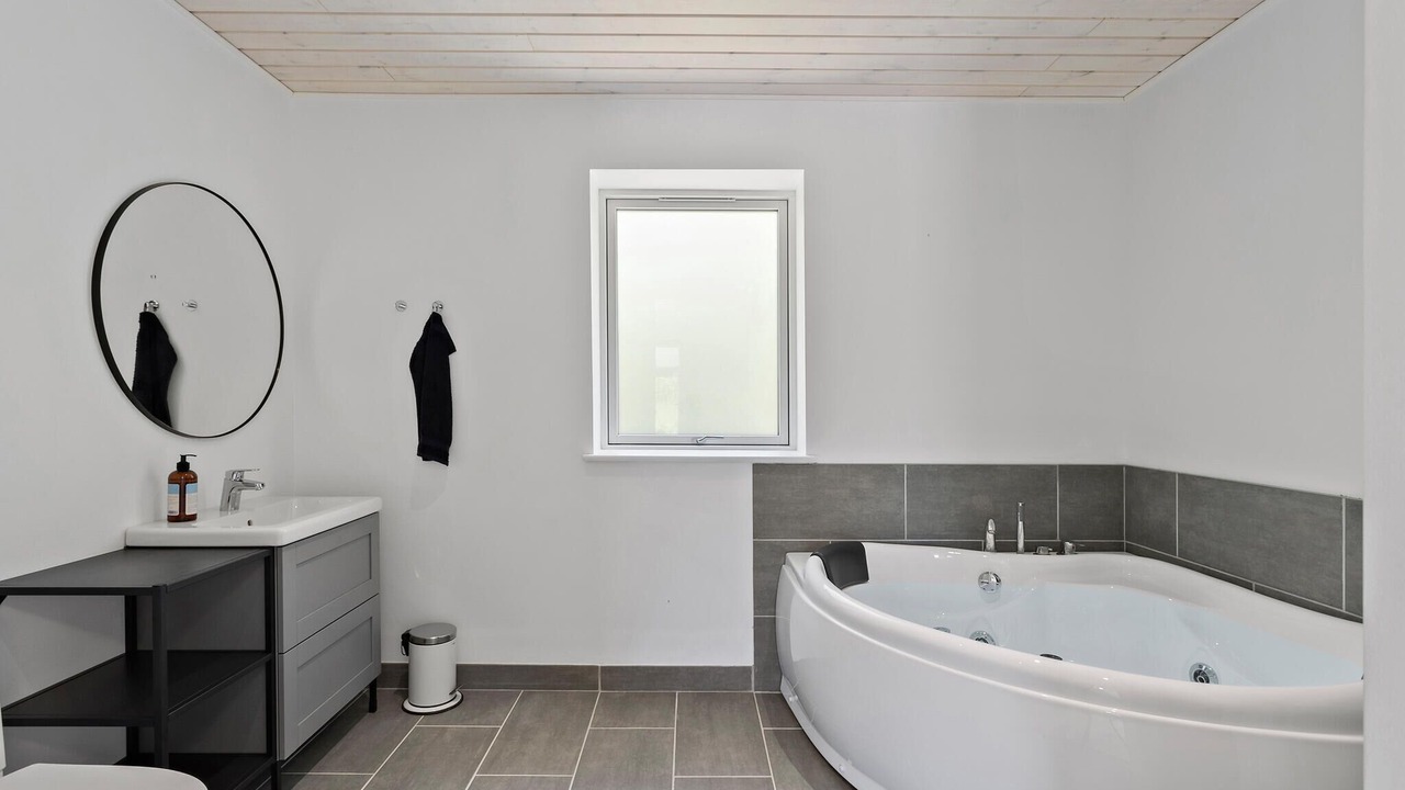 Photo of Bathroom in Lohals