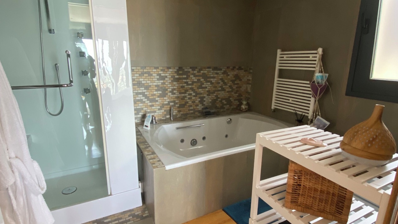 Photo of Bathroom in Alella Parc