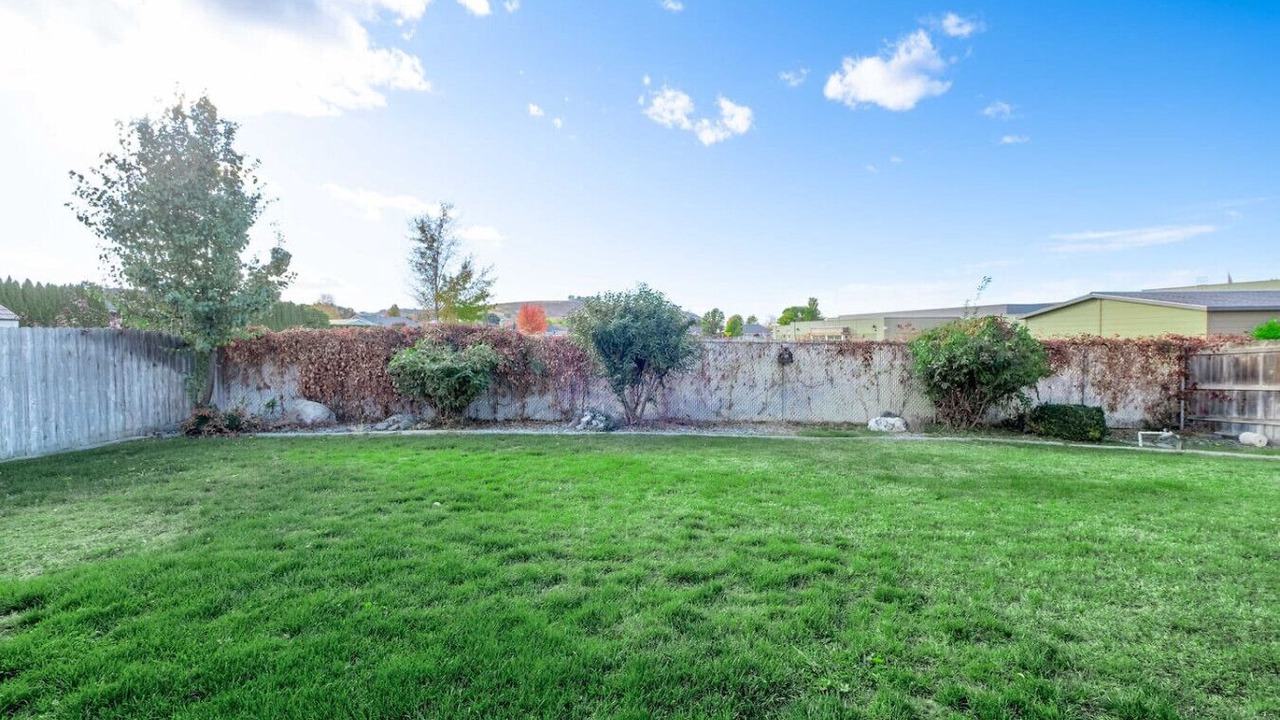 Photo of Others in Tri-Cities