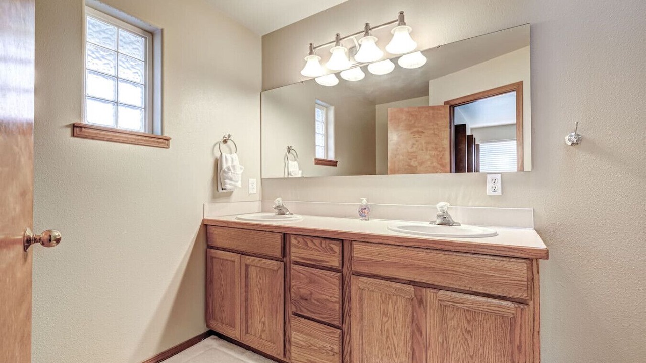 Photo of Others in Tri-Cities