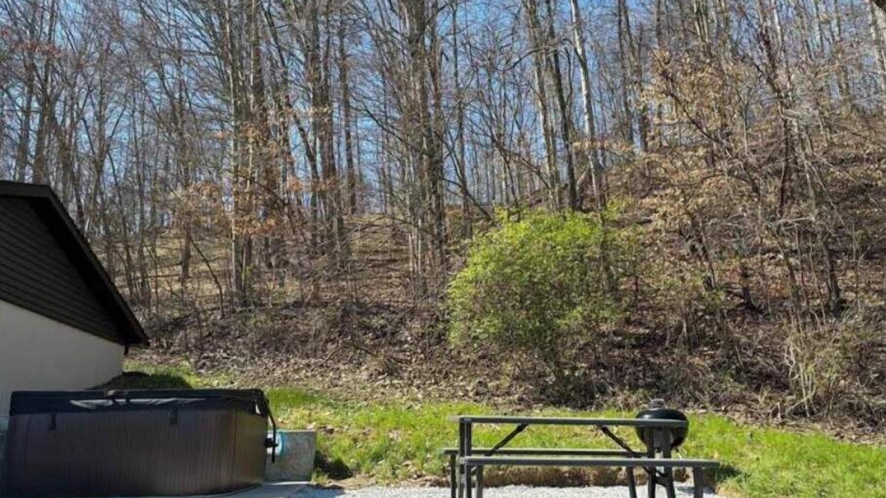 Photo of Outdoor in Clay City
