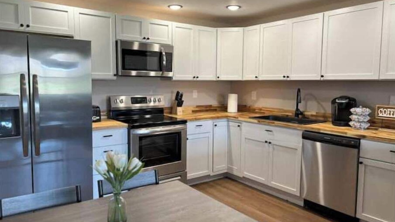 Photo of Kitchen in Clay City