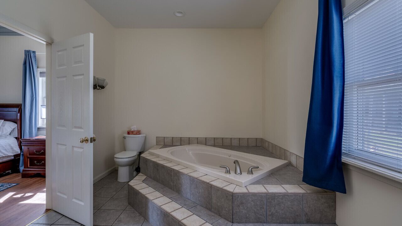 Photo of Bathroom in Cape Vincent