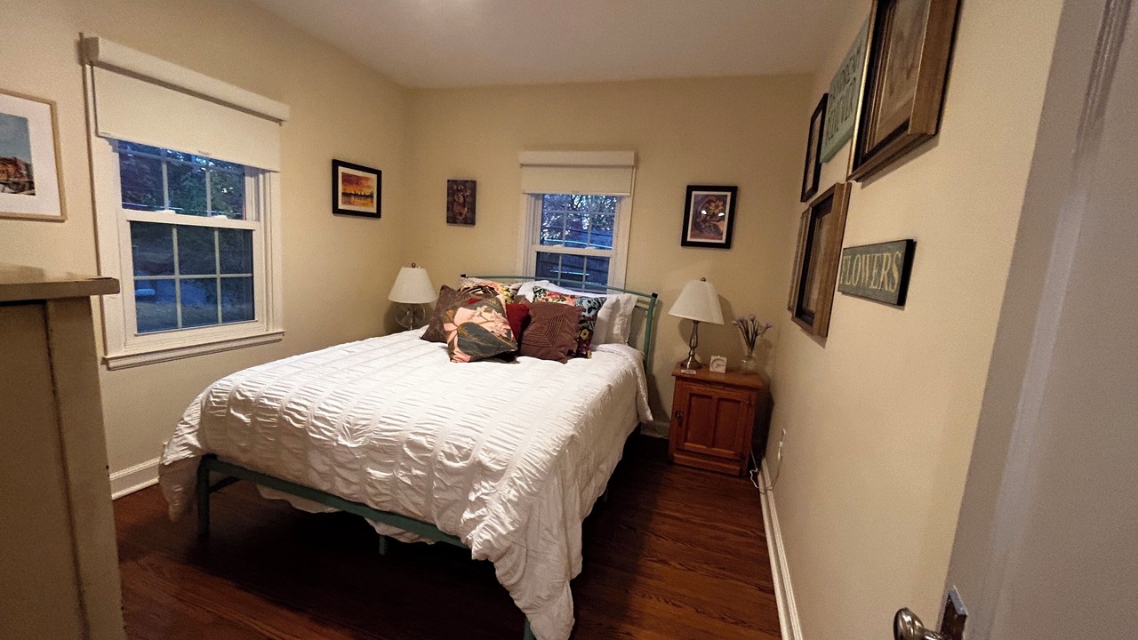 Photo of Bedroom in Newburgh