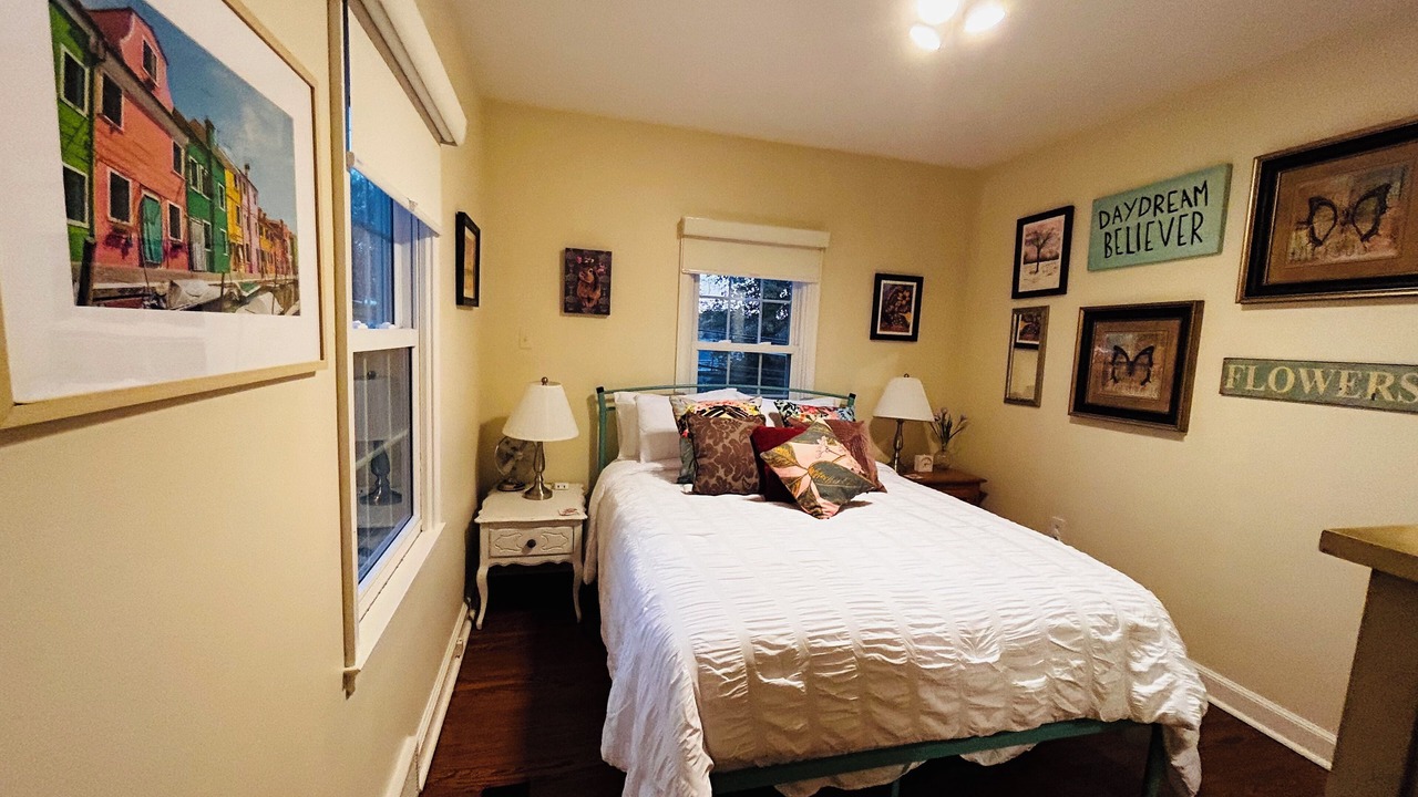 Photo of Bedroom in Newburgh