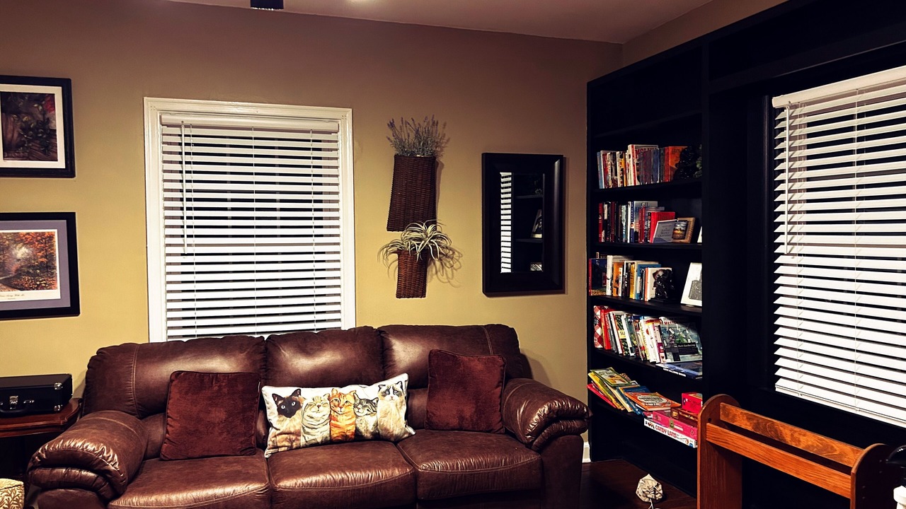Photo of Livingroom in Newburgh