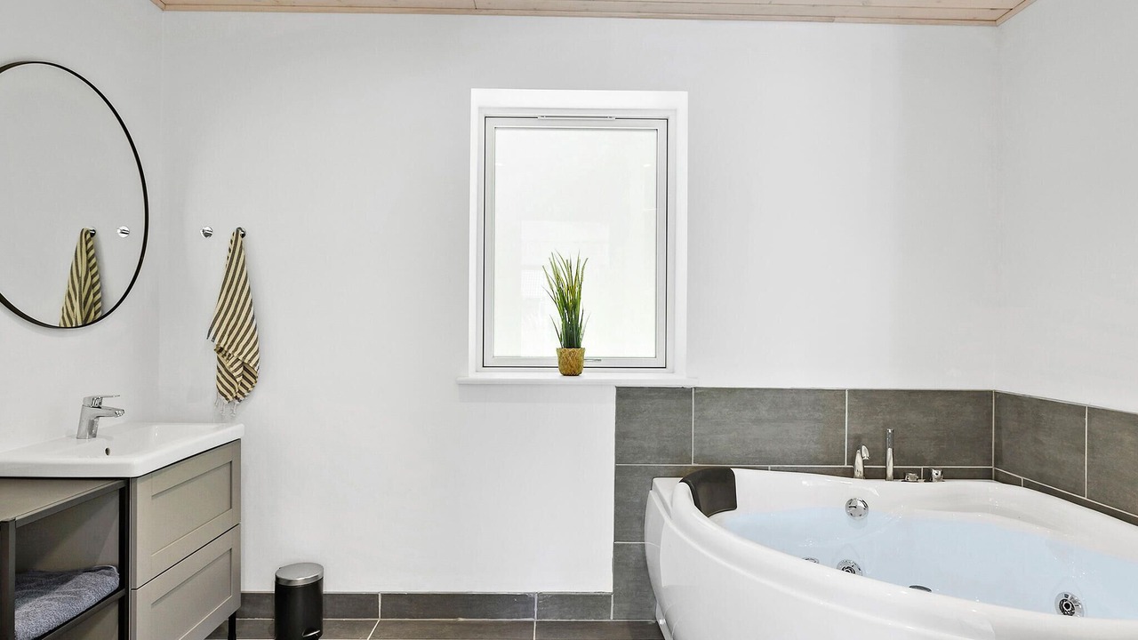 Photo of Bathroom in Lohals