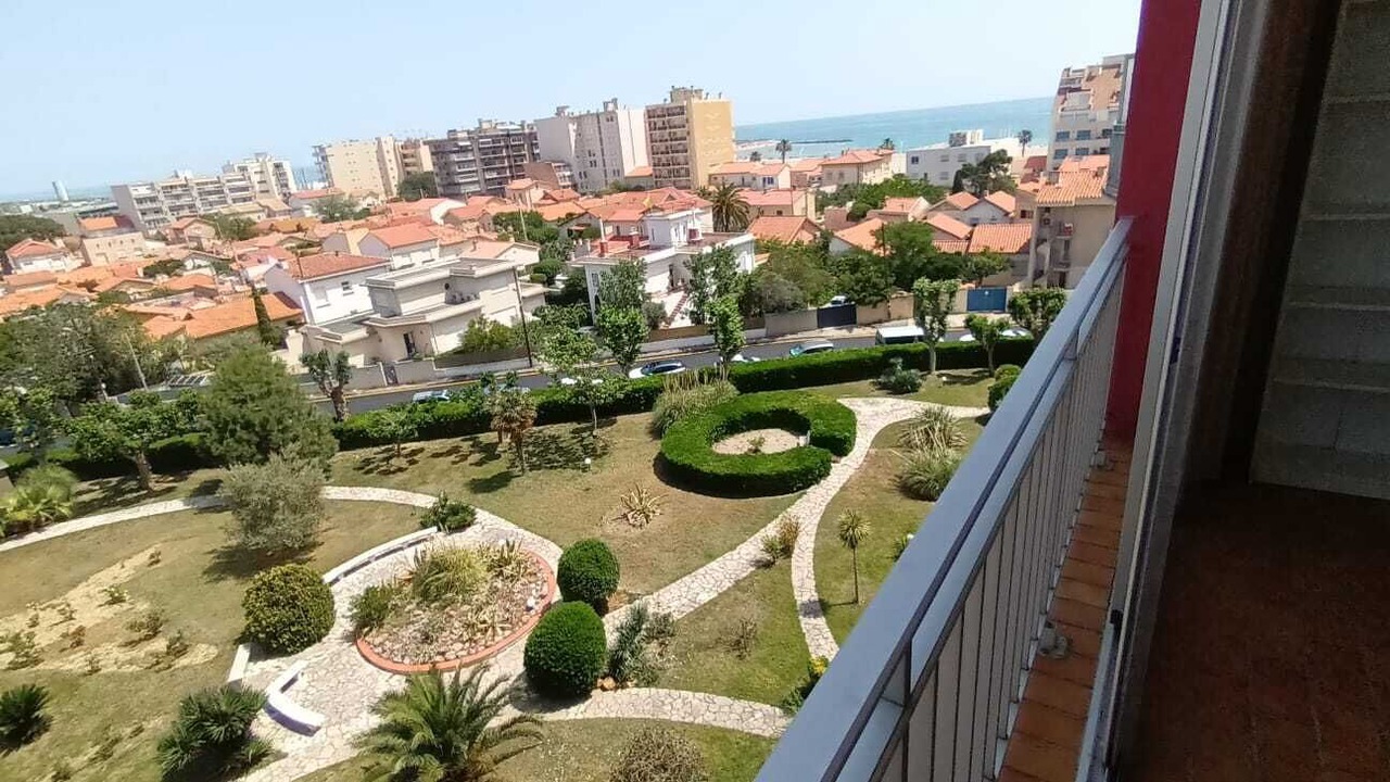 Photo of Outdoor in La Jetee