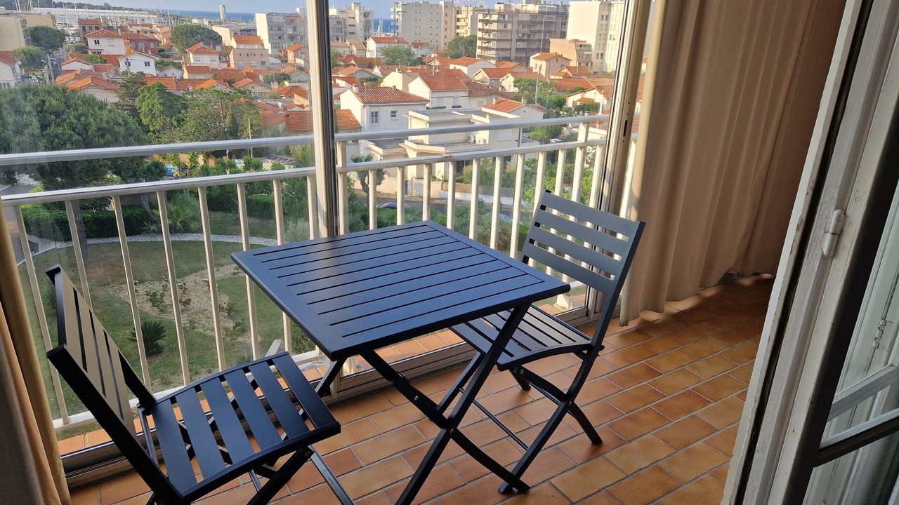 Photo of Outdoor in La Jetee