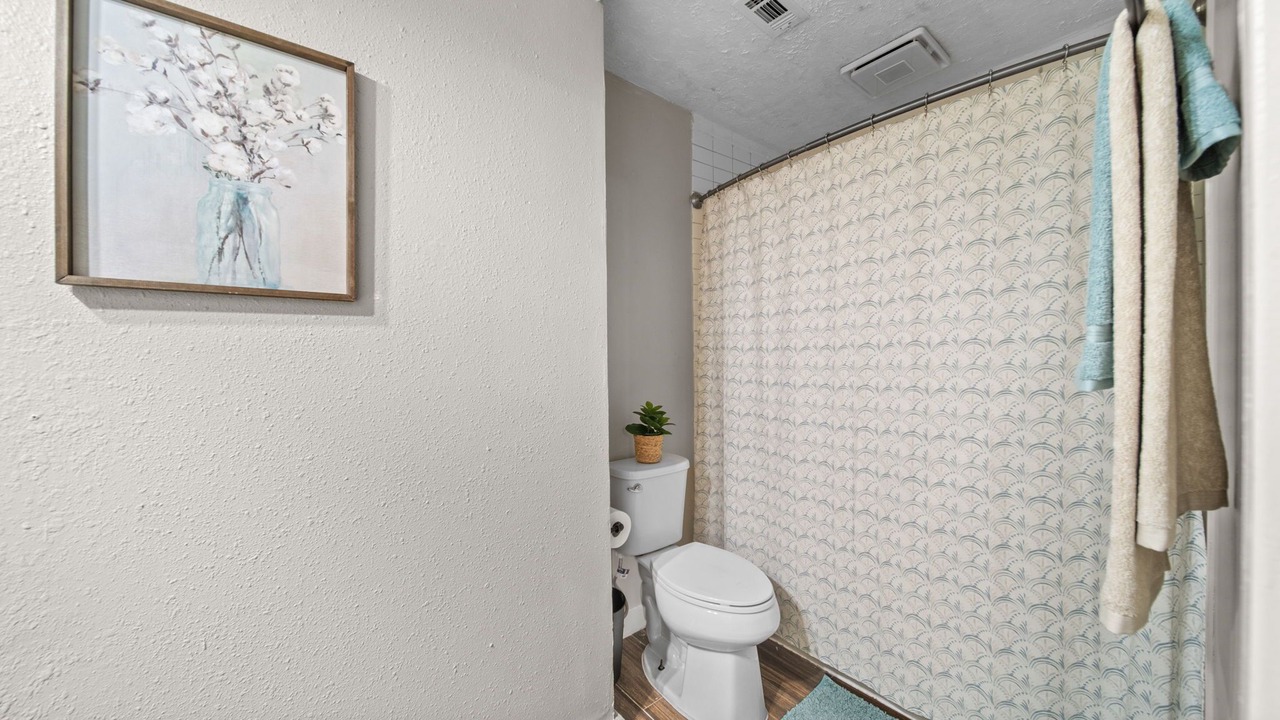 Photo of Bathroom in Spring