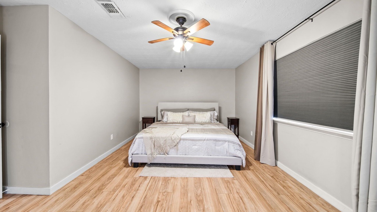 Photo of Bedroom in Spring