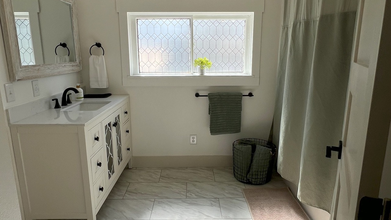 Photo of Bathroom in Valdez