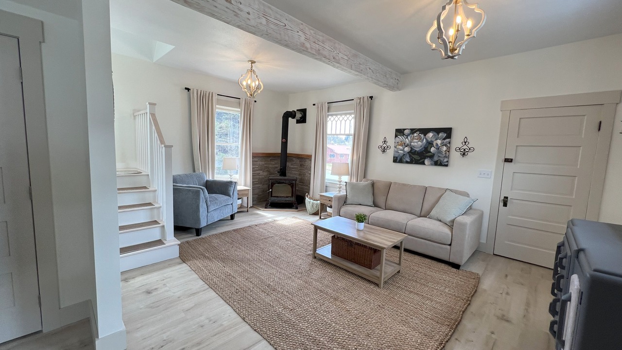 Photo of Livingroom in Valdez