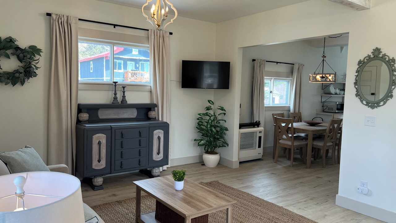 Photo of Livingroom in Valdez