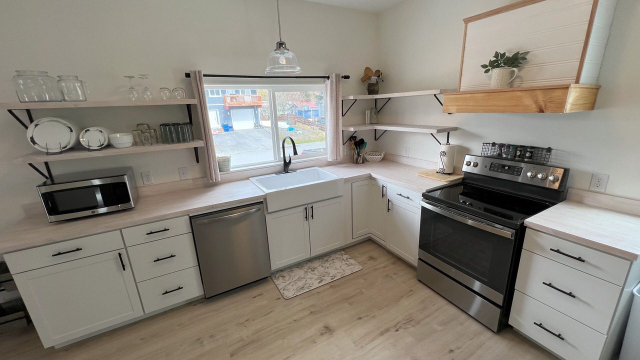 Photo of Kitchen in Valdez