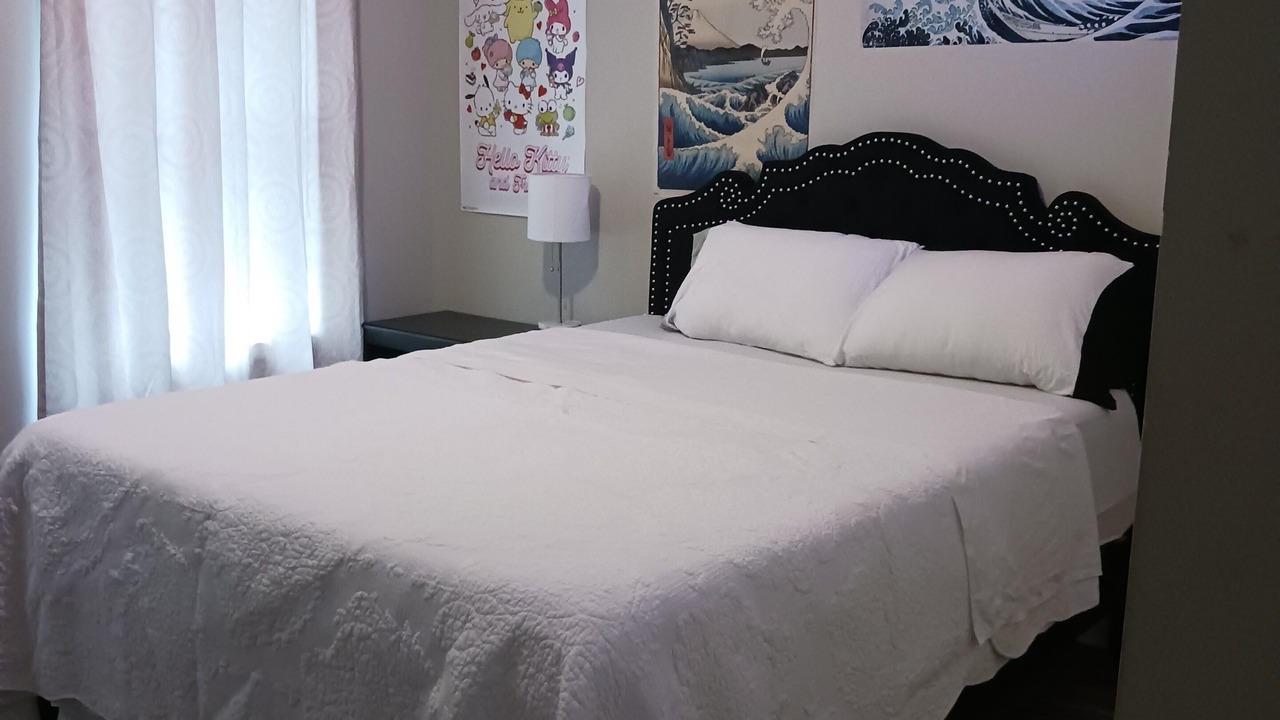 Photo of Bedroom in Drake