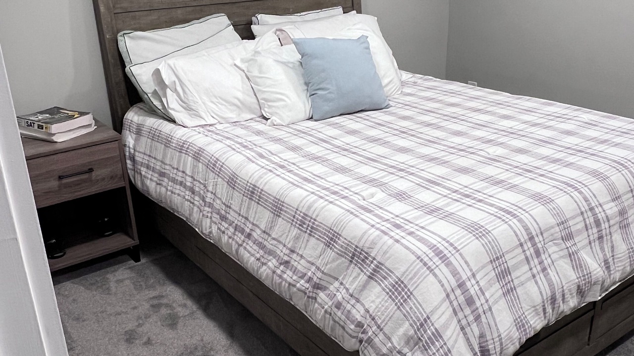 Photo of Bedroom in Saratoga Springs