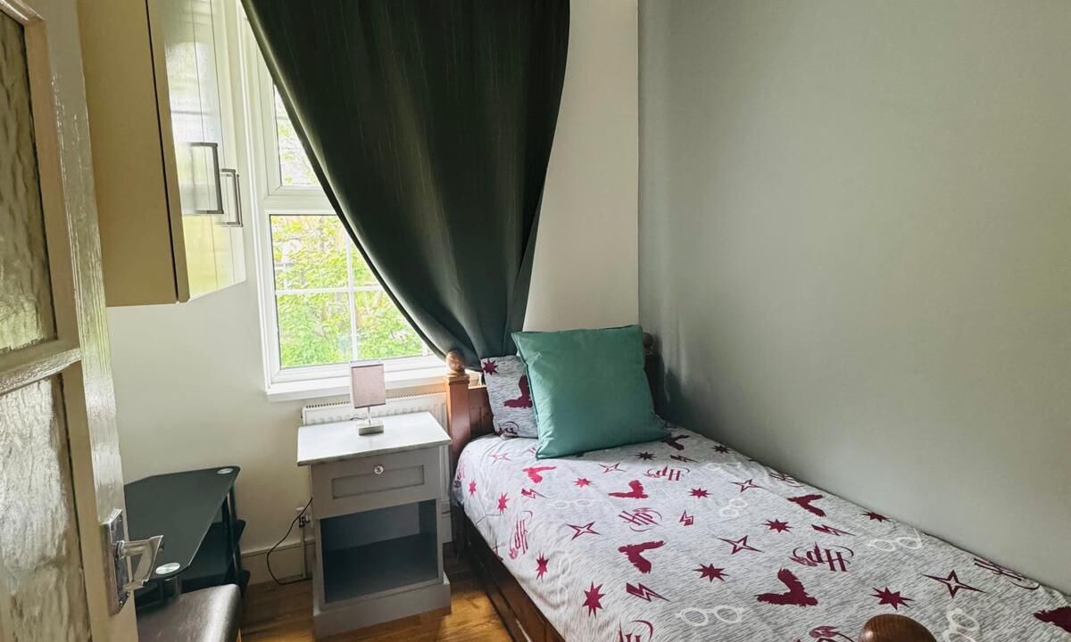 Photo of Others in Gipsy Hill