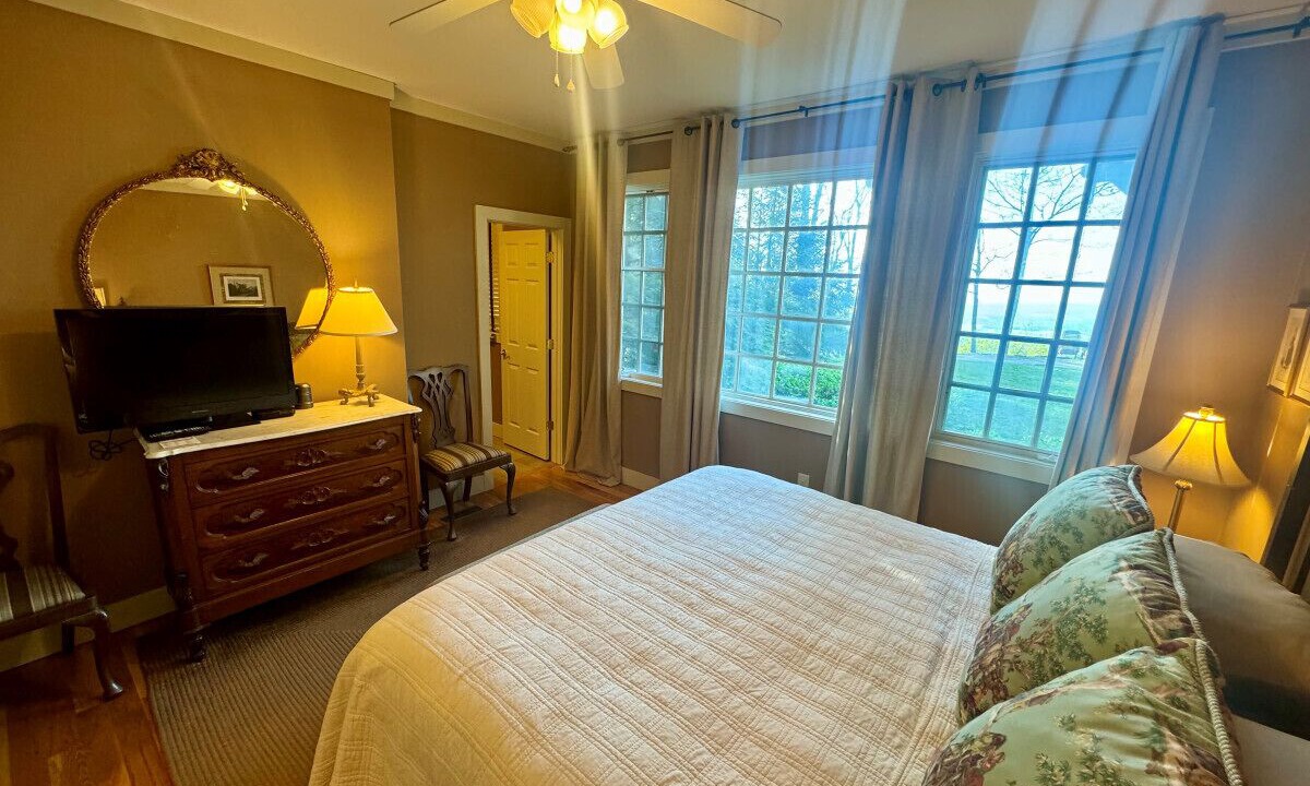 Photo of Bedroom in Monteagle