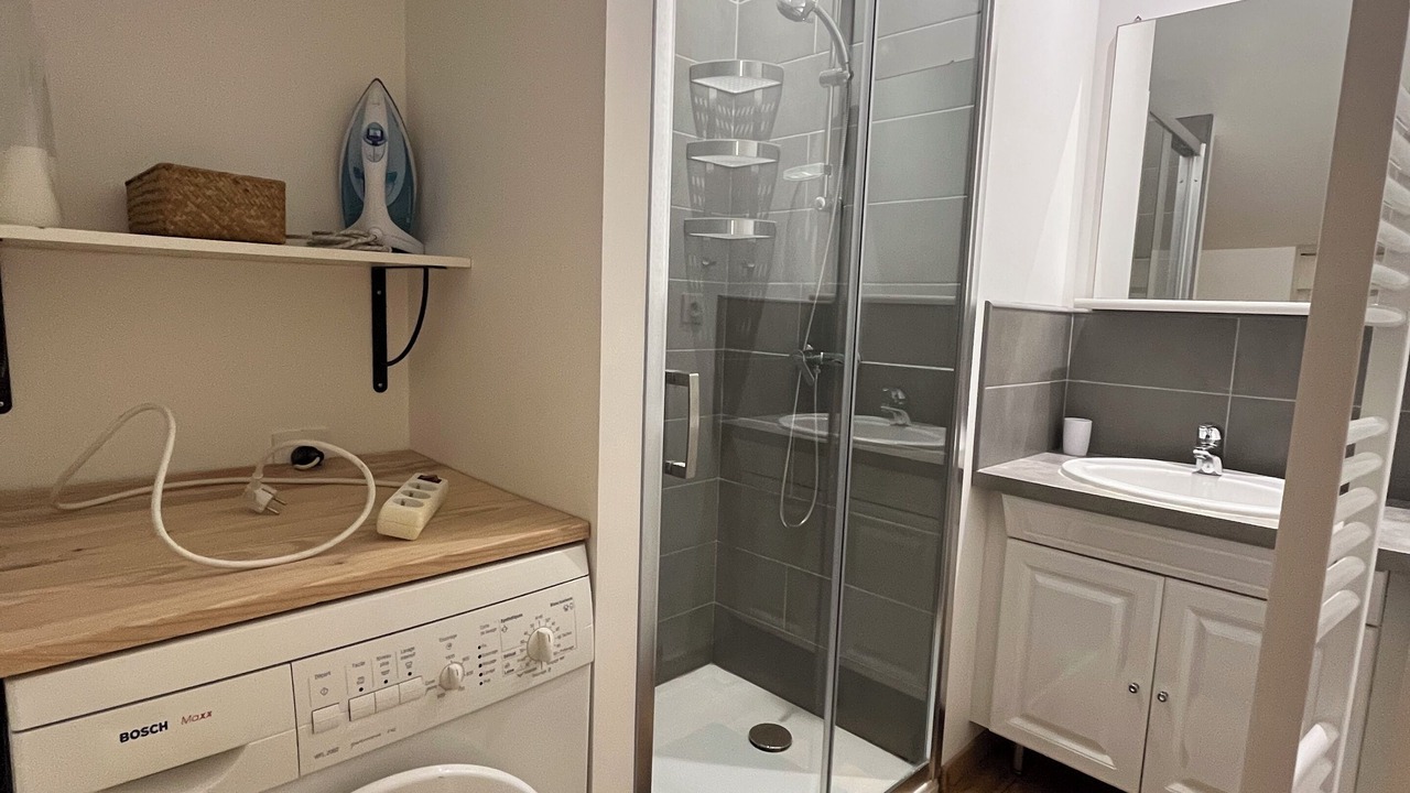 Photo of Bathroom in Marigny-le-Lozon
