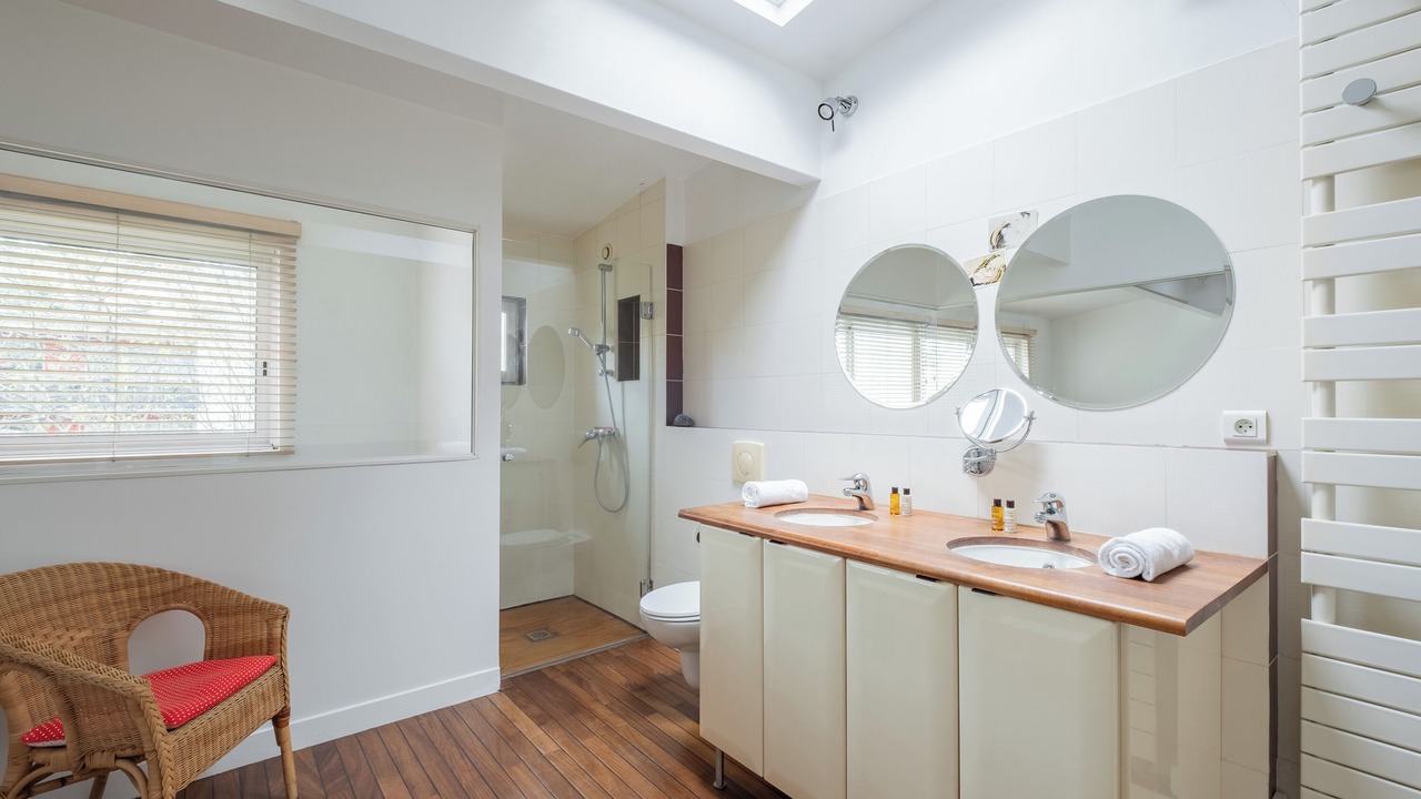 Photo of Bathroom in Charonne