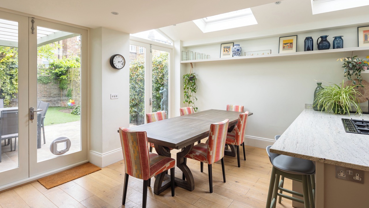 Photo of Others in Askew