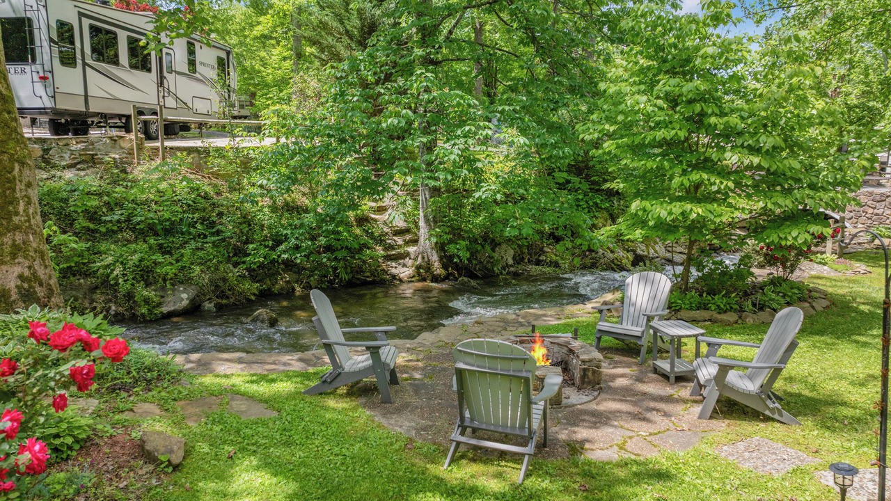 Photo of Outdoor in Pittman Center