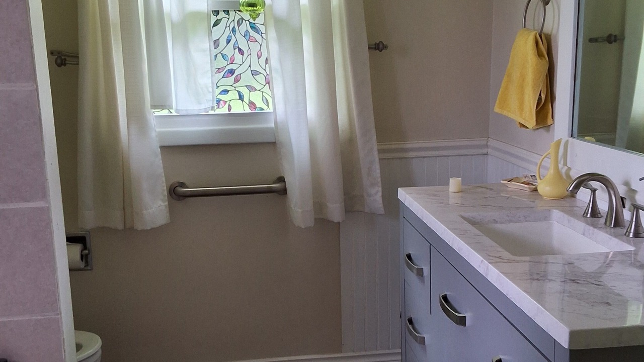 Photo of Bathroom in Troutdale