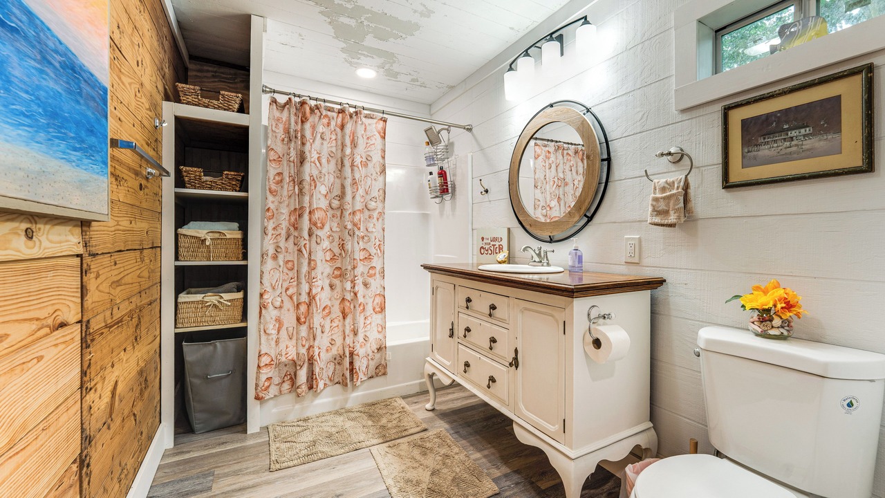 Photo of Bathroom in Long Mott