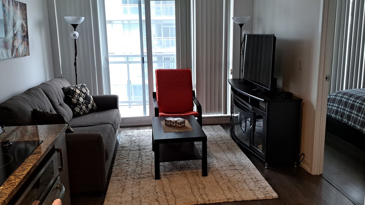 Photo of Livingroom in Yonge-Eglinton