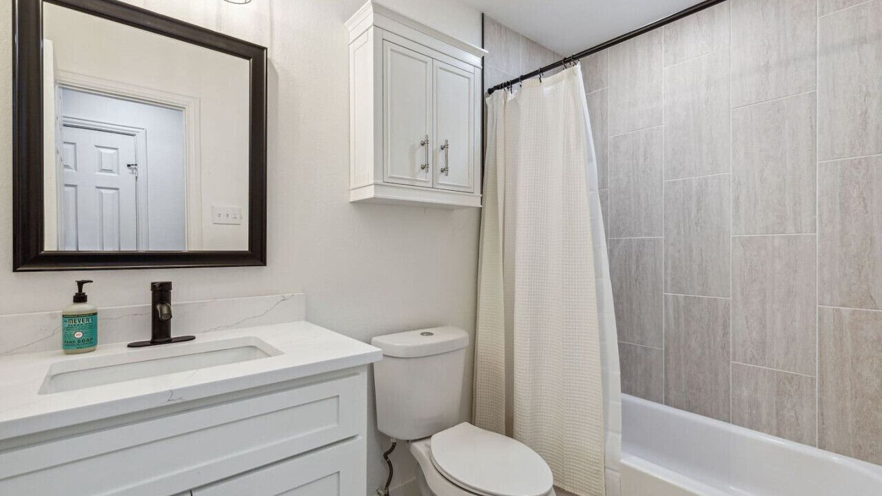 Photo of Bathroom in The Colony