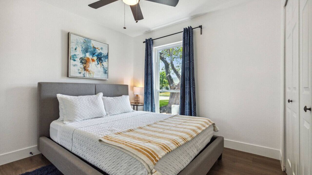 Photo of Bedroom in The Colony