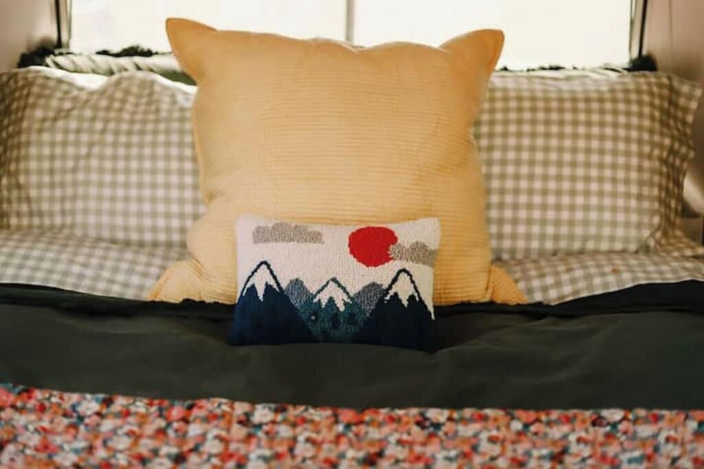 Photo of Bedroom in Midway