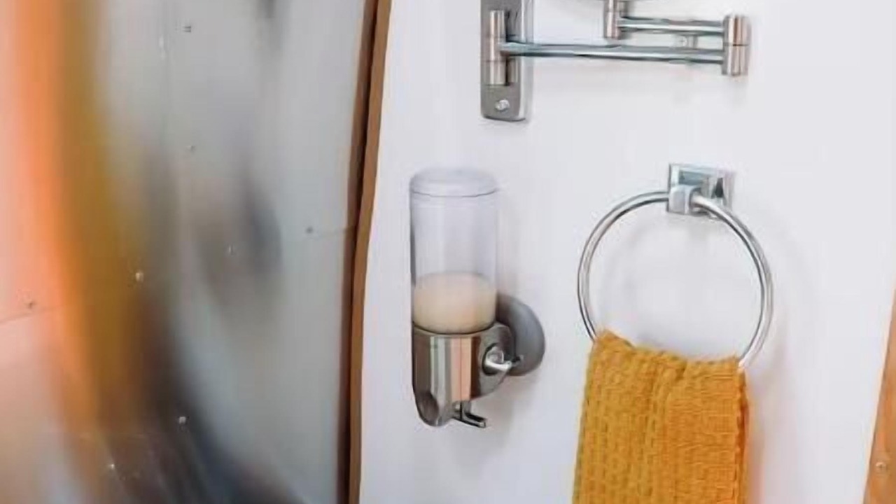 Photo of Bathroom in Midway