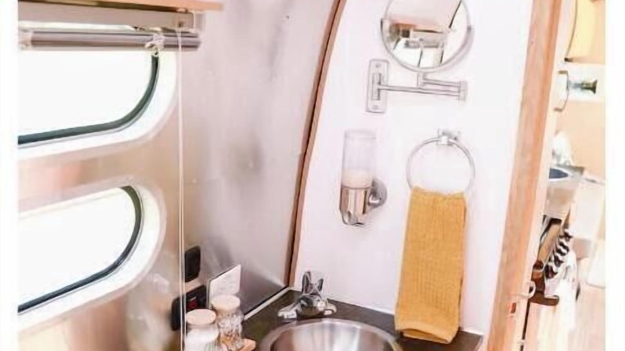 Photo of Bathroom in Midway