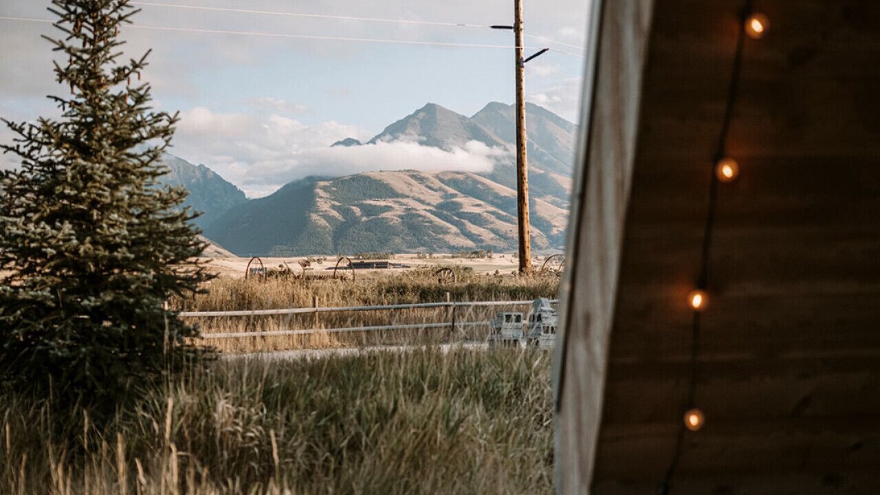 Photo of Others in Emigrant