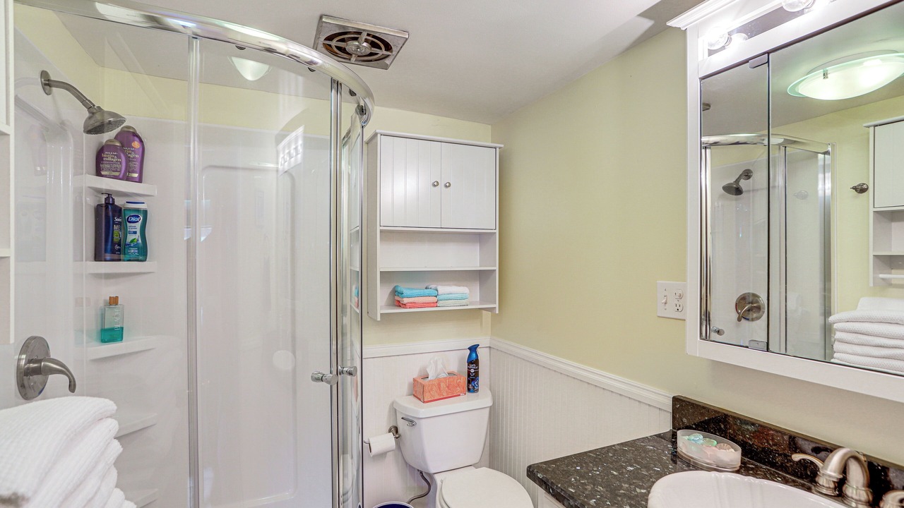 Photo of Bathroom in Port Clinton