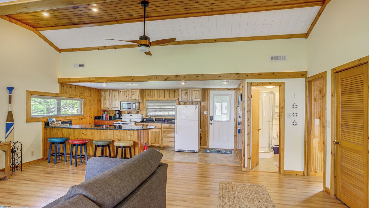 Photo of Livingroom in Port Clinton