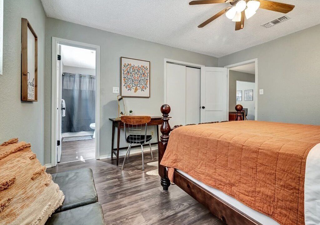 Photo of Bedroom in Nacogdoches