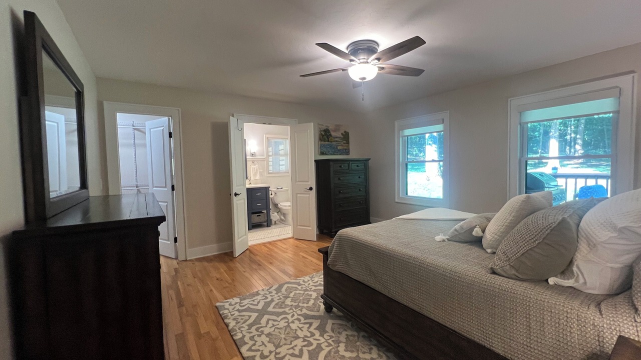 Photo of Bedroom in Wiley