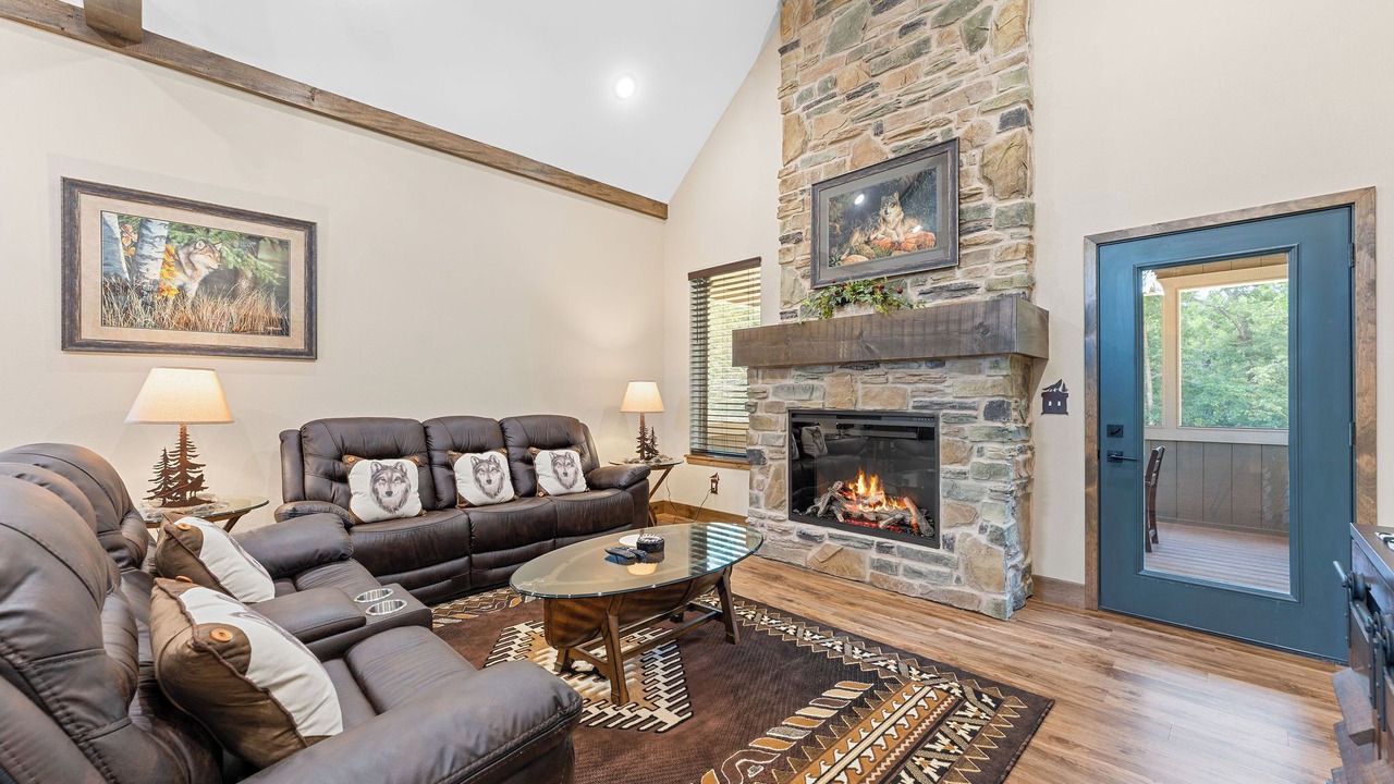 Photo of Livingroom in Hollister
