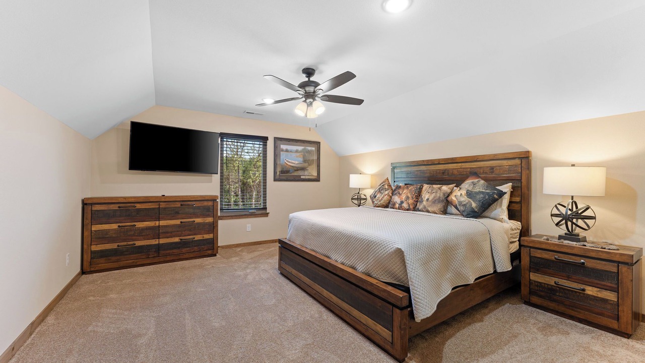 Photo of Bedroom in Hollister