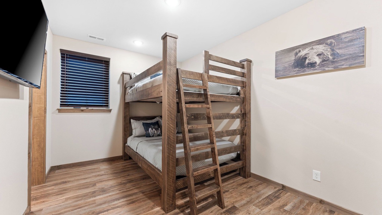 Photo of Bedroom in Hollister