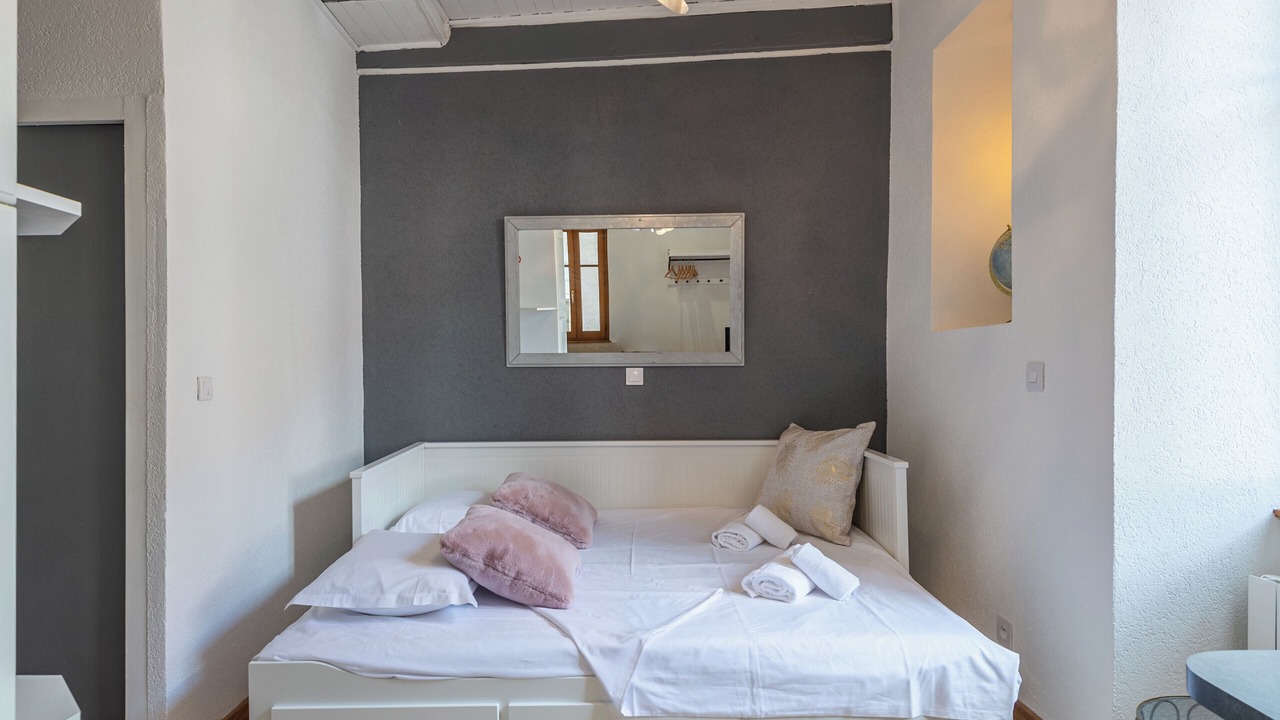 Photo of Bedroom in Annecy Old Town