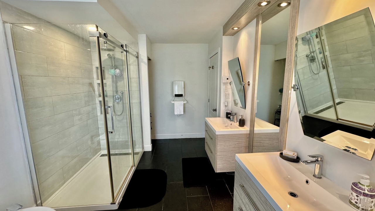 Photo of Bathroom in Sainte-Julie