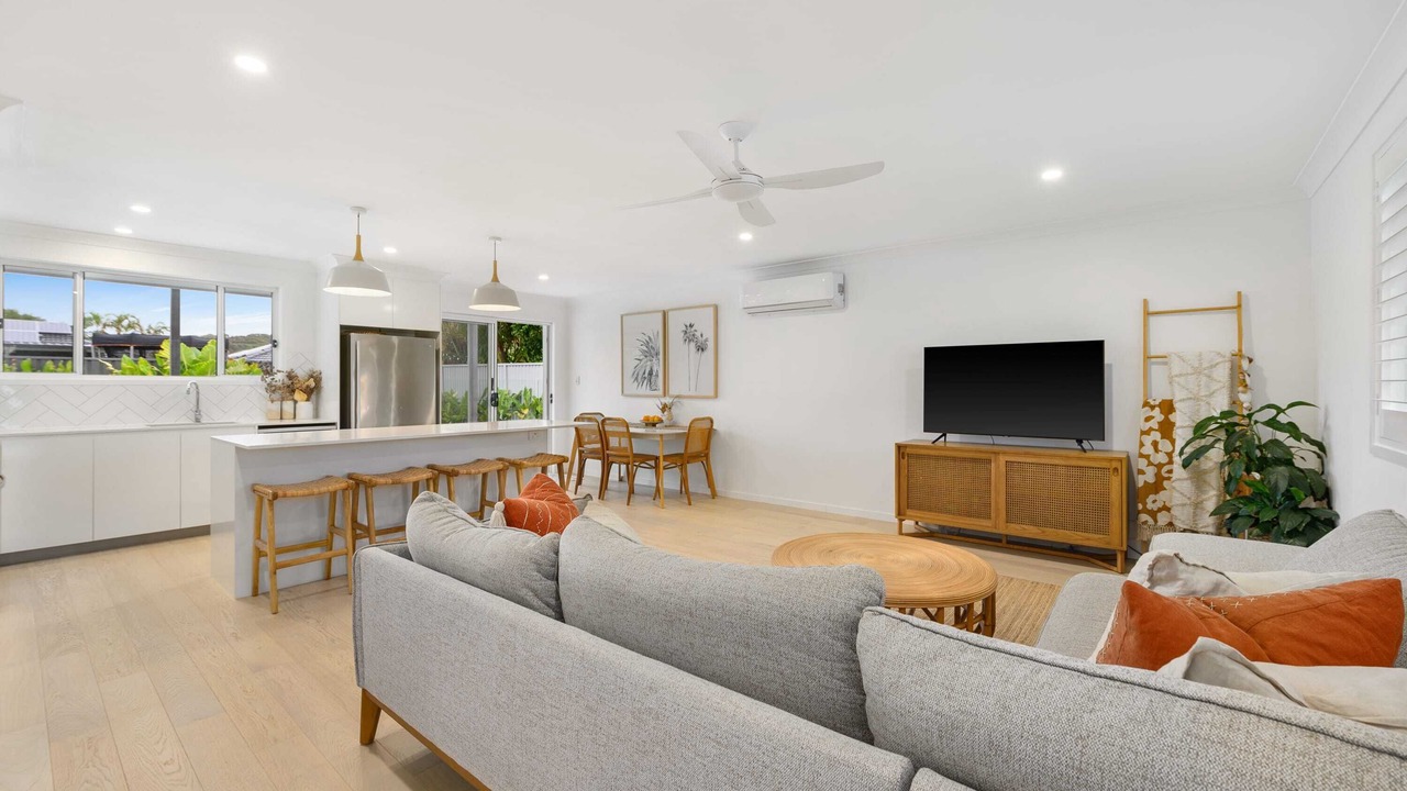 Photo of Livingroom in Burleigh Waters