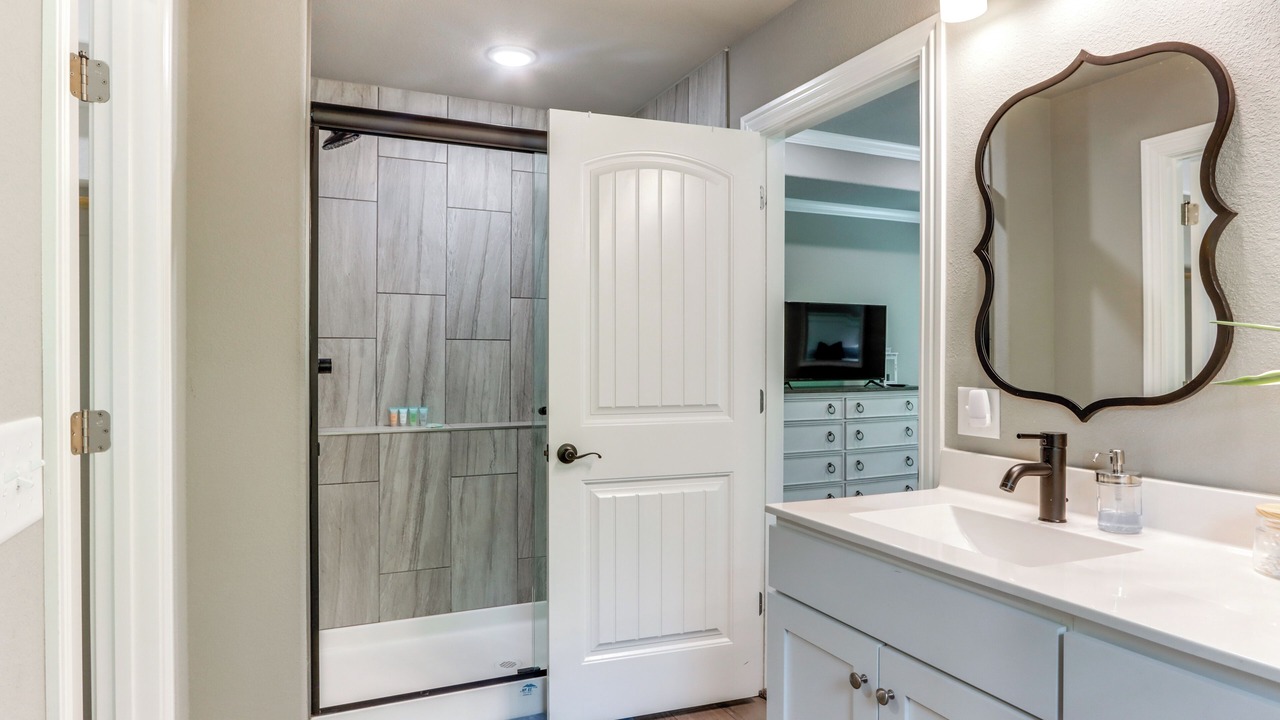 Photo of Bathroom in Holiday Island