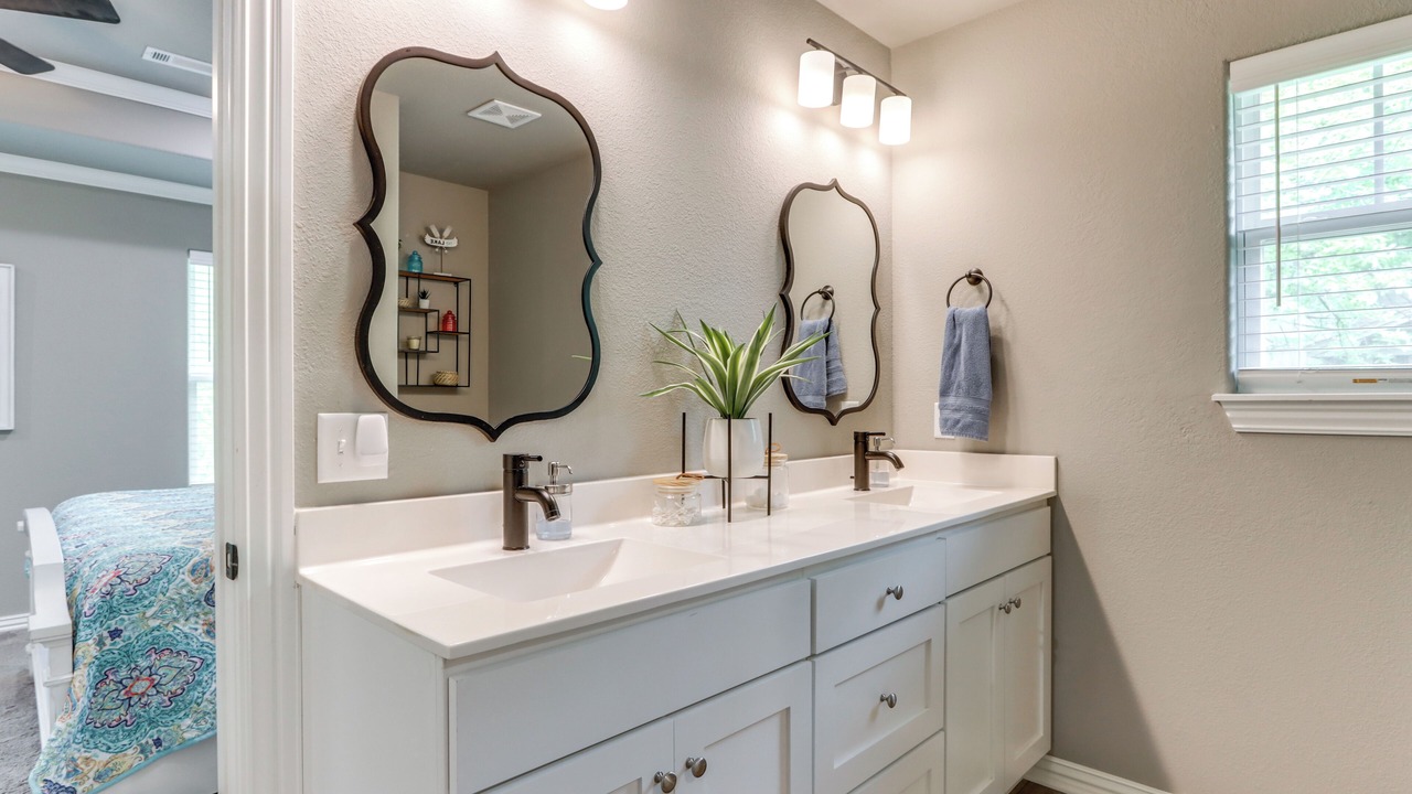 Photo of Bathroom in Holiday Island