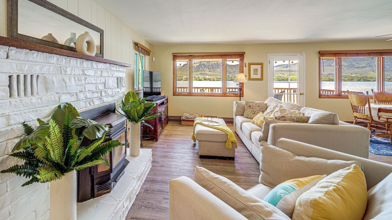 Photo of Bathroom in Oroville